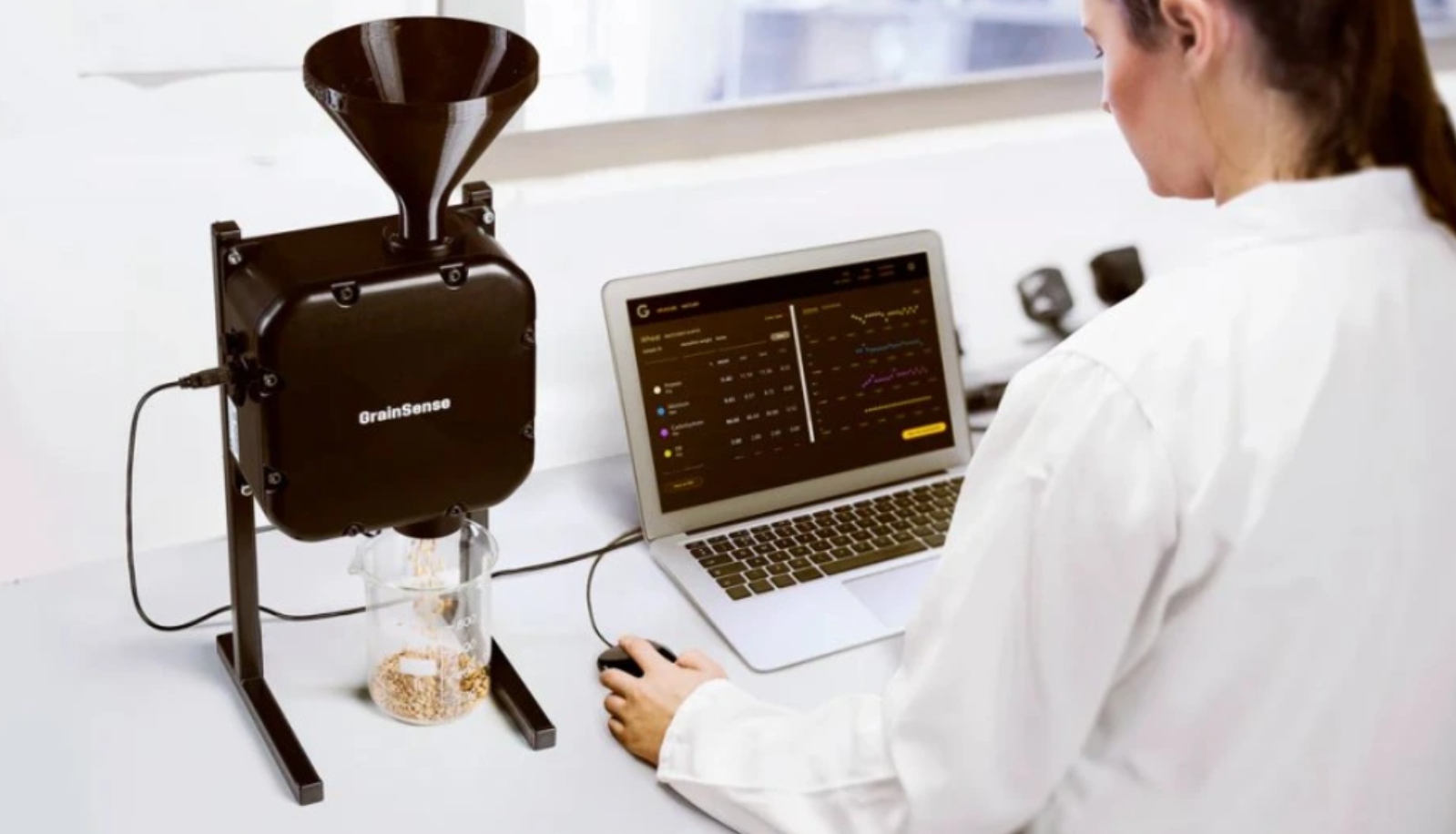 GrainSense Lab <br> Analyzátor obilí